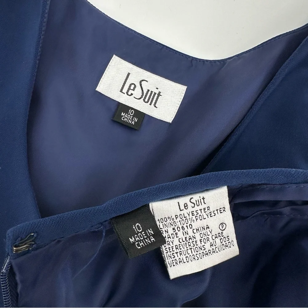 Le Suit 2 Pc Skirt Suit Sleeveless Top Knee Length Womens 10 Blue Corpcore READ